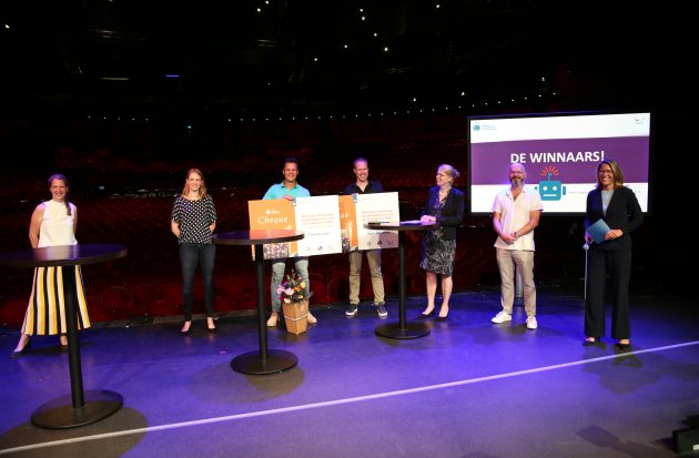 Prijsuitreiking verpleeghuischallenge 2021