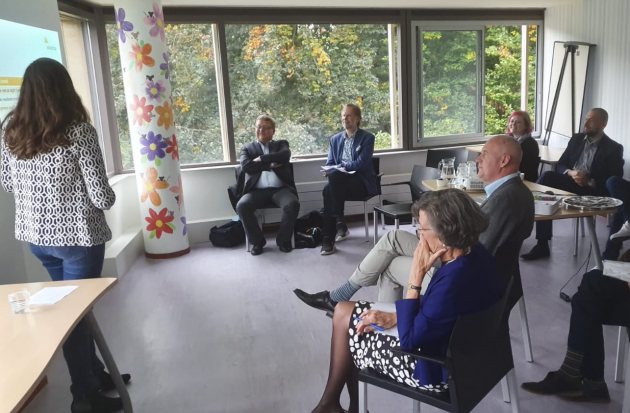 Finse en Tsjechische delegatie op werkbezoek in Nederland