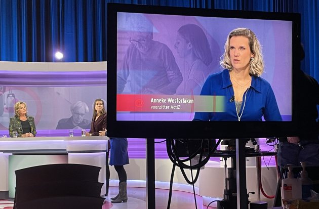 Anneke Westerlaken tijdens de uitzending Max Meldpunt