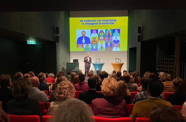 Volle zaal tijdens de opening van de ActiZ conferentie op de Dutch Design Week
