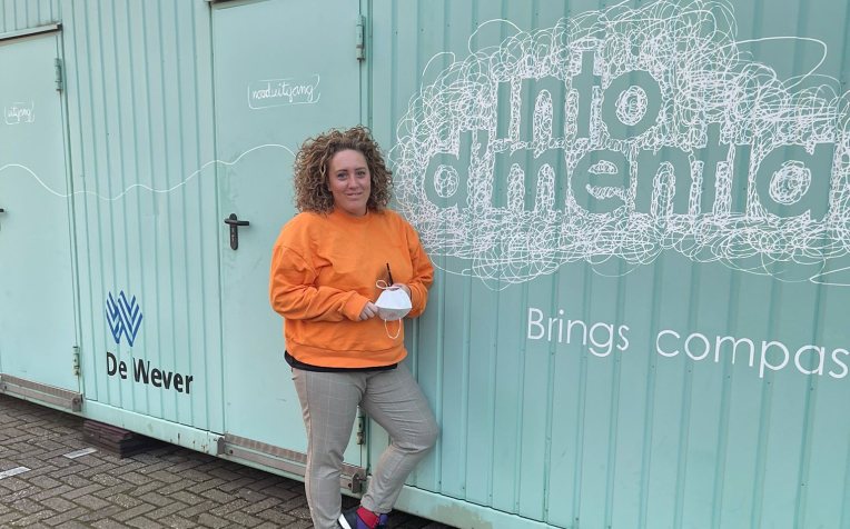 Miriam Vonk bij de simulatie van into d'mentia 