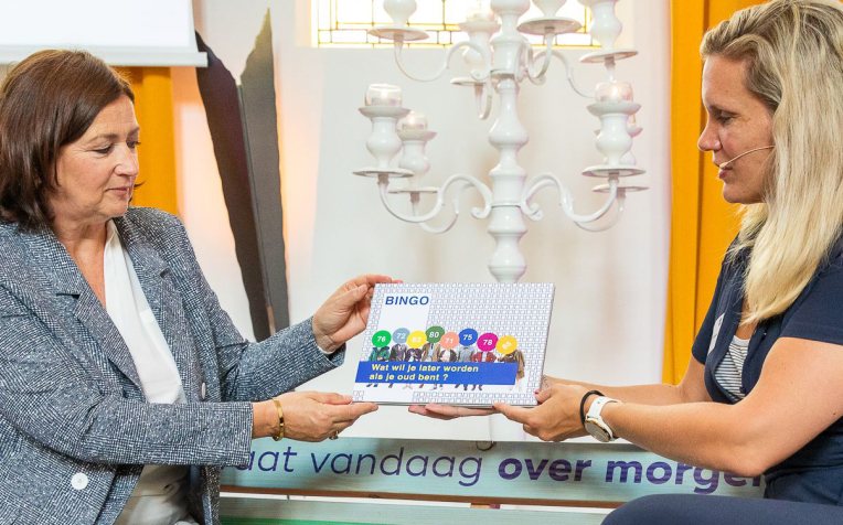 Conny Helder en Anneke Westerlaken op verenigingsmiddag 18 mei 2022