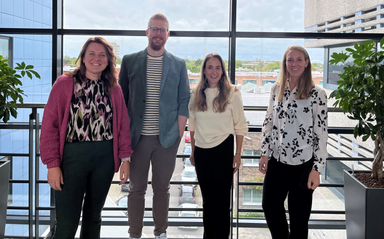 vlnr. Marjolein Berkhof, Arnout van Baal, Amber van Hulten en Nanda van Ginneken