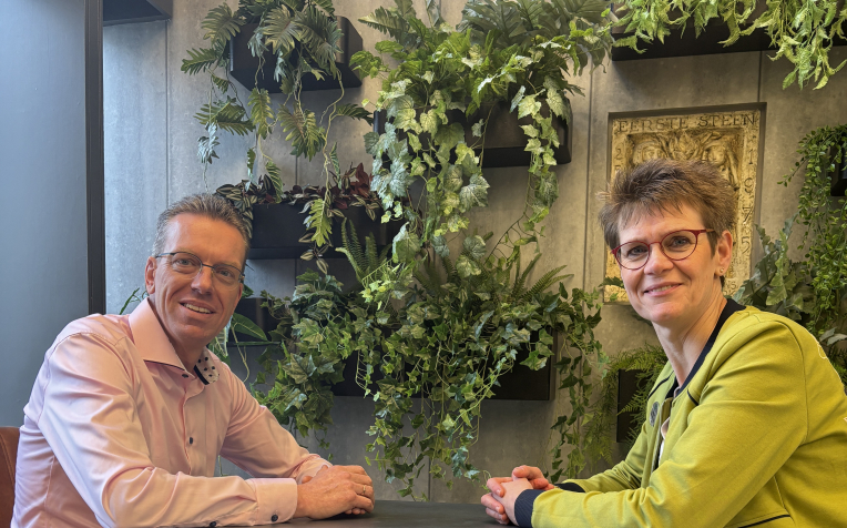 Vlnr Marcel van der Priem, Anneclair Grifffioen