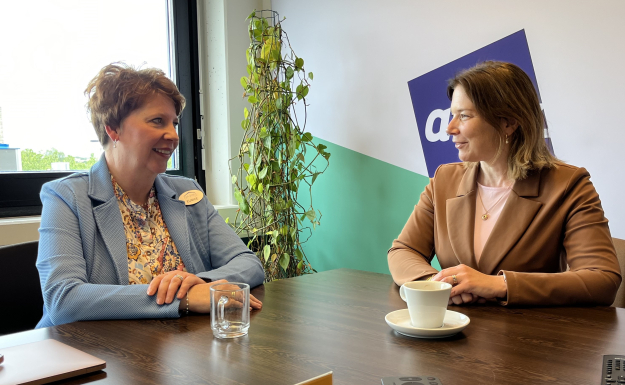 dubbelinterview Leonie ten Cate (IGJ) en Eunice Willemstein (zorgorganisatie Jah-Jireh)