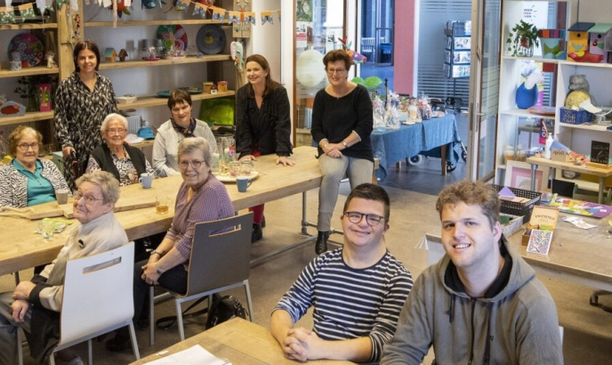 Bezoekers en begeleiders van Boulevard Ruijschenbergh