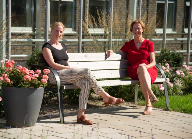 Hester Korbee (link) en Diny de Bresser van Pieter van Foreest