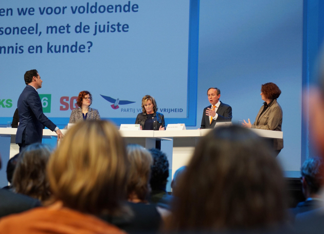 Kandidaat-kamerleden in debat in 2017