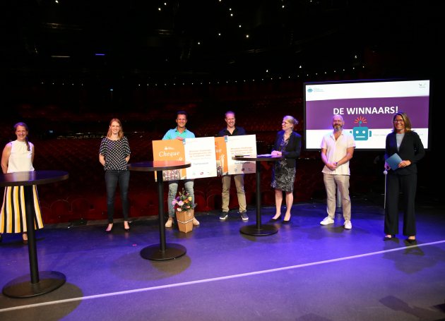 Prijsuitreiking verpleeghuischallenge 2021