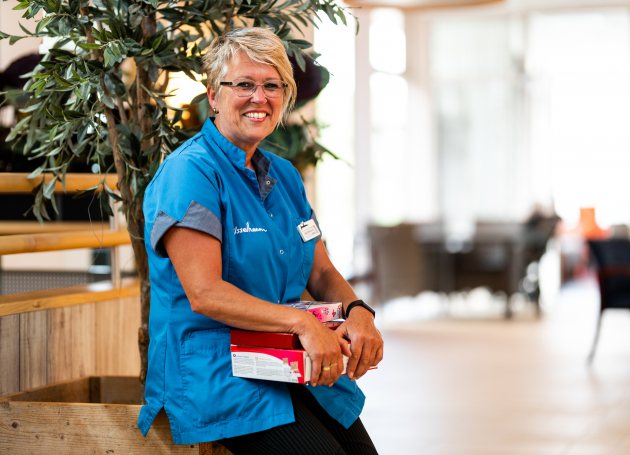 Janny Meuleman op het werk