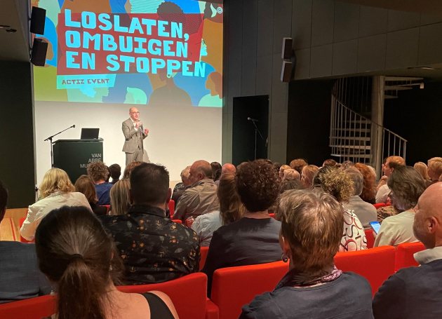 Opening conferentie Loslaten, Ombuigen en Stoppen