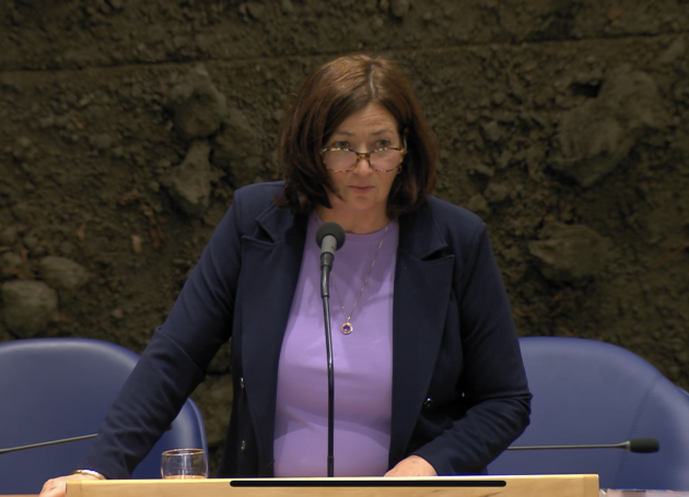 Minister Helder in Tweede Kamer