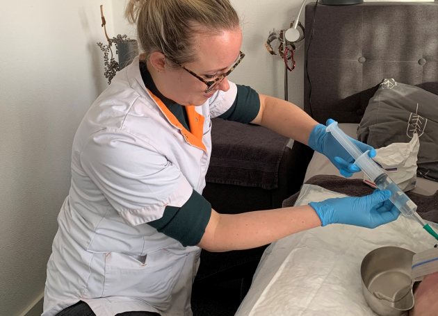 Wijkverpleegkundige Jolet Wiering