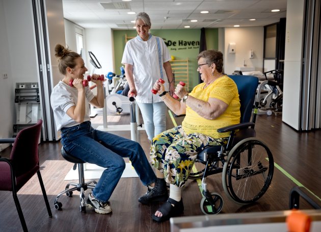 Client bij fysiotherapie 