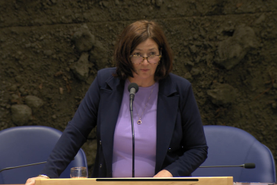 Minister Helder in Tweede Kamer